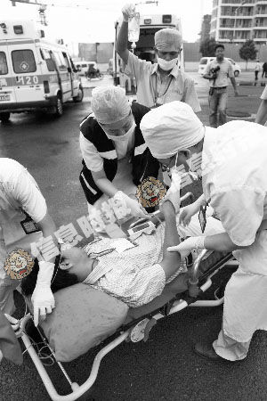 ��خ�^(q��)�e�����а���ȼ�¼���(y��ng)����Ԯ����(x��)��120���ӓ��ȡ����ߡ�