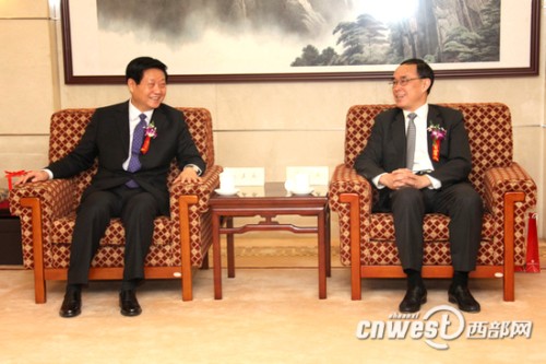 ���ʡί����(sh��)ӛ��ʡ�L(zh��ng)�w�����c�Ї�(gu��)(li��n)ͨ������(j��ng)��������ͨ����